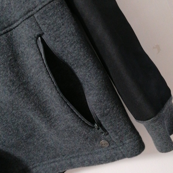 NORTHERN REFLECTIONS Gray snap Front Cowl Neck knit jacket, zip pockets size sma - Picture 5 of 7